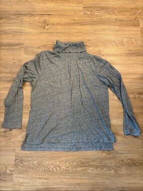 Madewell Gray Turtleneck Long Sleeve Top